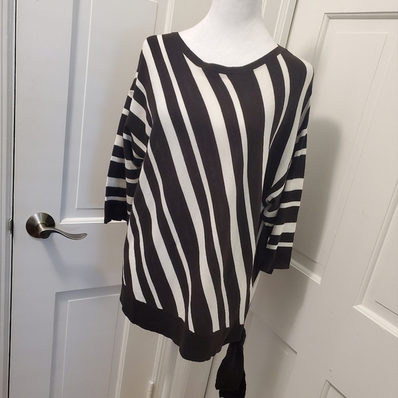 NWT Chico's Suki Side Cocoa Bean in color Lightweight pullover Sz. 1-8/10 Ret$99 - Picture 1 of 9